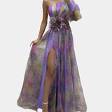 Romantické Šaty S Rozparkem A Květ Ve Středu Pro Události