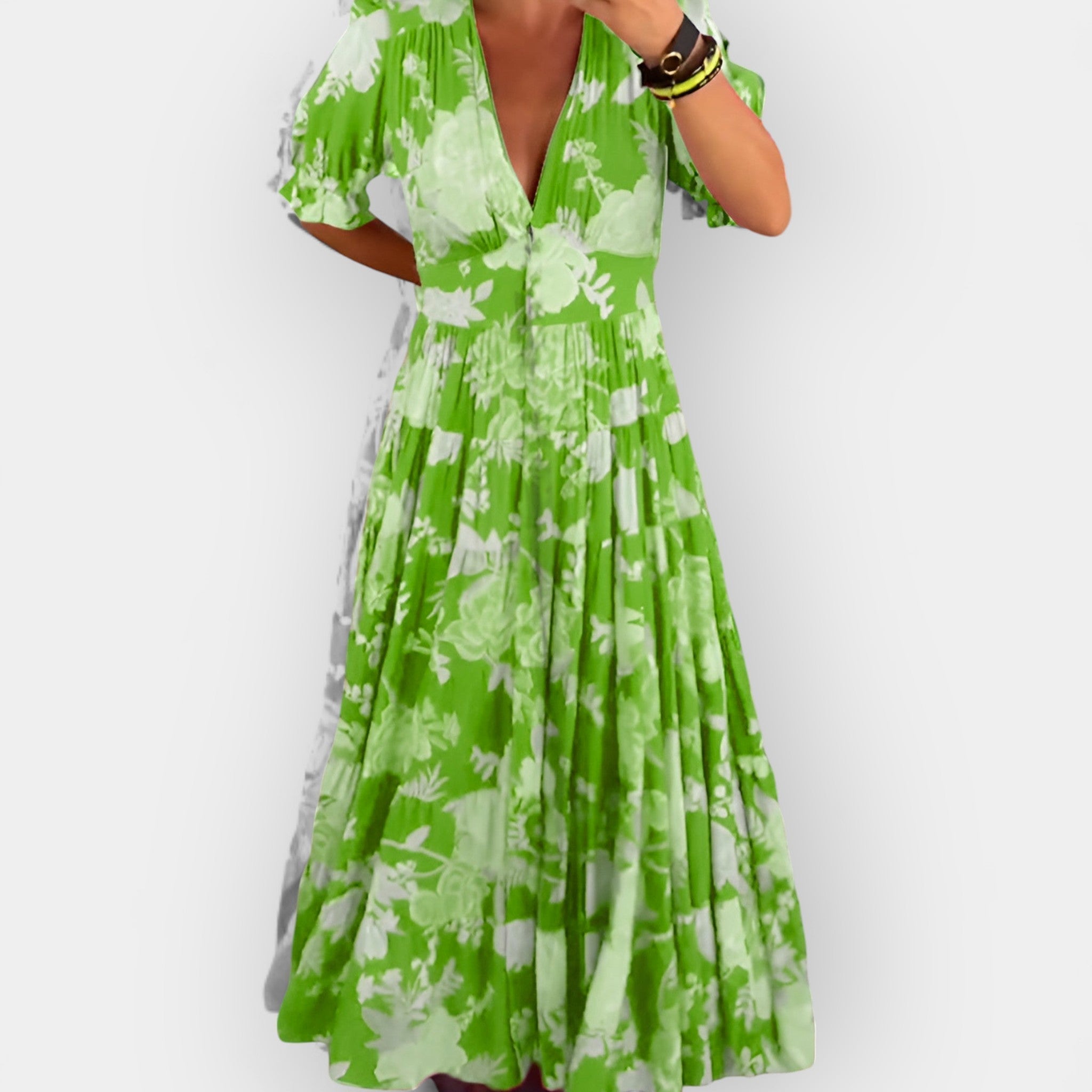 Lehké Květinové Šaty S Kapsami Pro Letní Eleganci A Pohodu