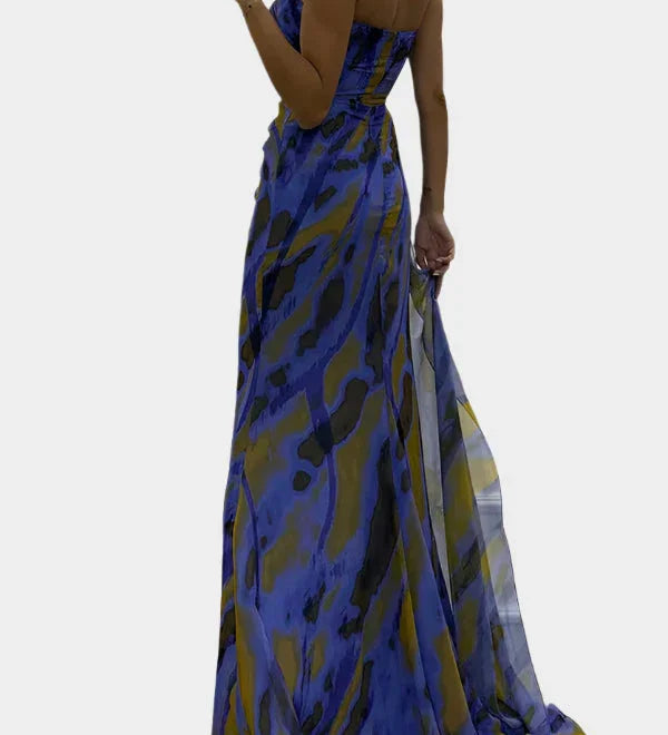 Barvité A Vzdušné Šaty S Výrazným Vzorem Na Jedno Rameno