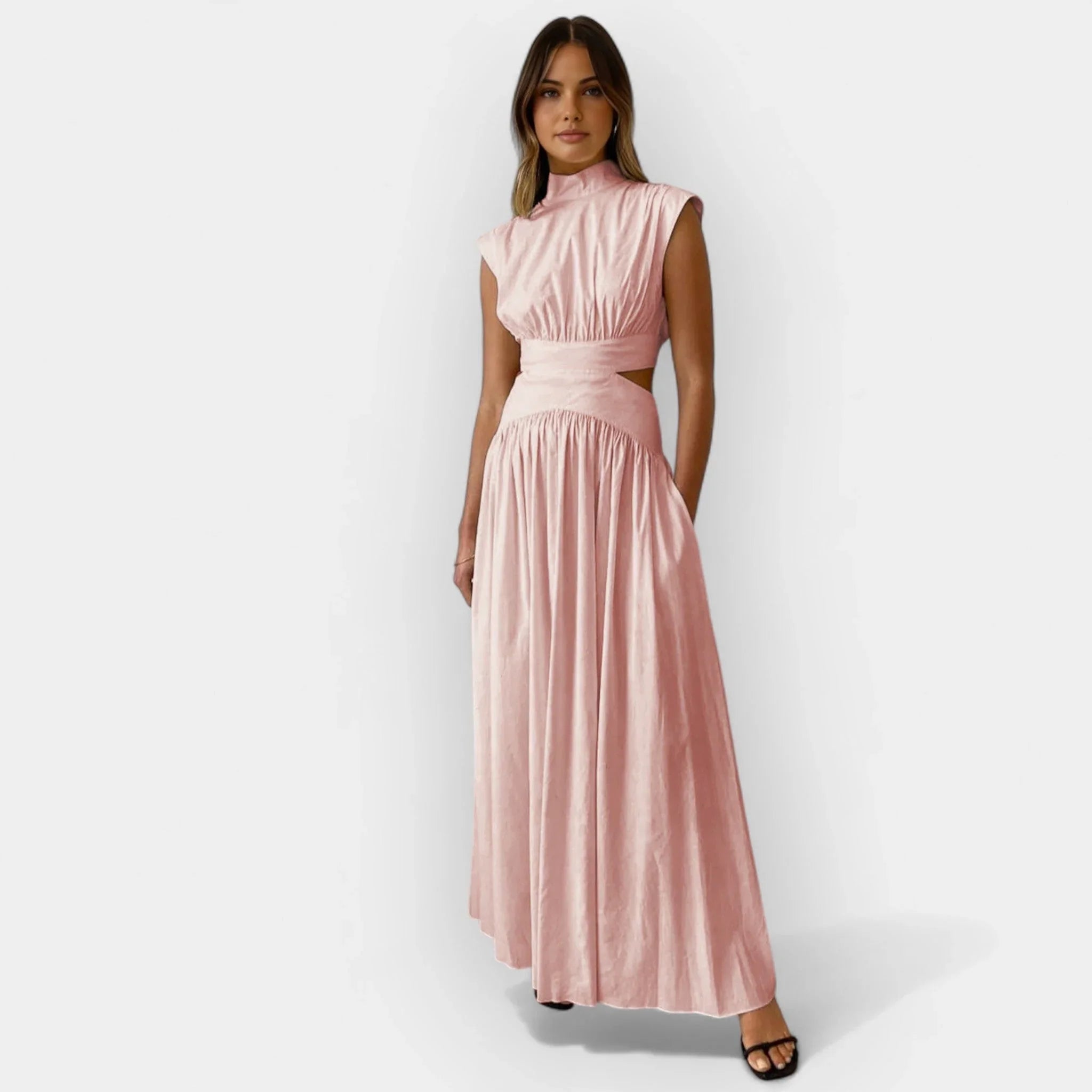 Stylové Šaty S Výřezy Pro Elegantní Večer A Nadčasný Vzhled