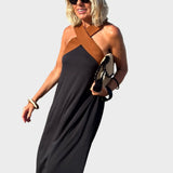 Elegantní Šaty S Otevřeným Zadem A Překříženým Výstřihem
