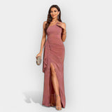 Elegantní Šaty S Plisováním A Asymetrickým Střihem