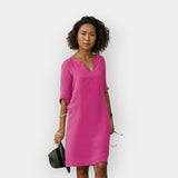 Jasné Letní Šaty Lehký Prodyšný Materiál Elegantní Střih