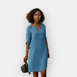 Jasné Letní Šaty Lehký Prodyšný Materiál Elegantní Střih