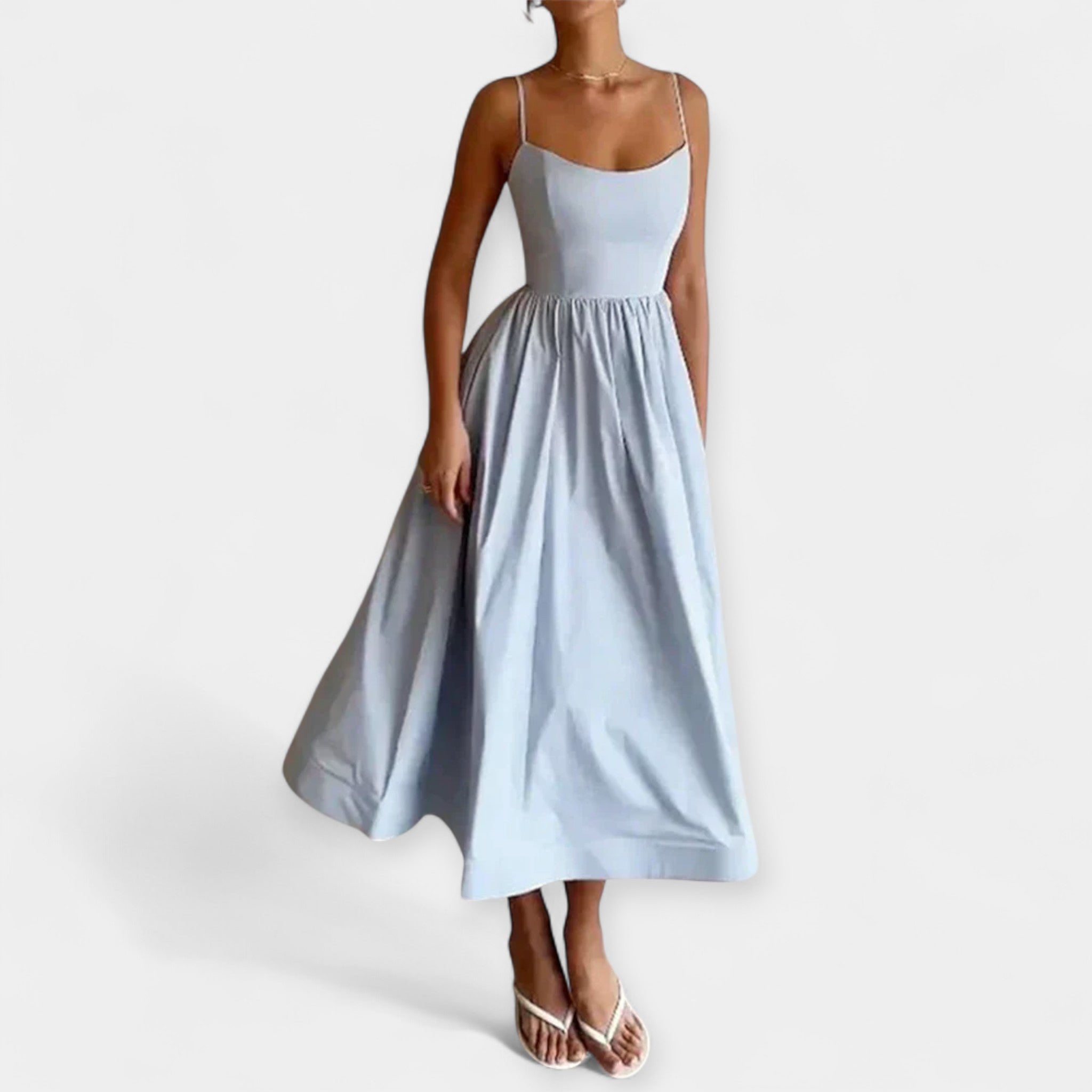 Minidšaty S Kulatým Výstřihem A Tenkými Ramínky Letní