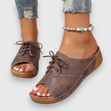 Saskia – Sandály ve vintage stylu