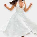 Elegantní Midi Šaty S Otevřenou Zádí A Korzetovým Designem