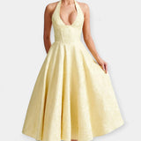 Elegantní Midi Šaty S Otevřenou Zádí A Korzetovým Designem